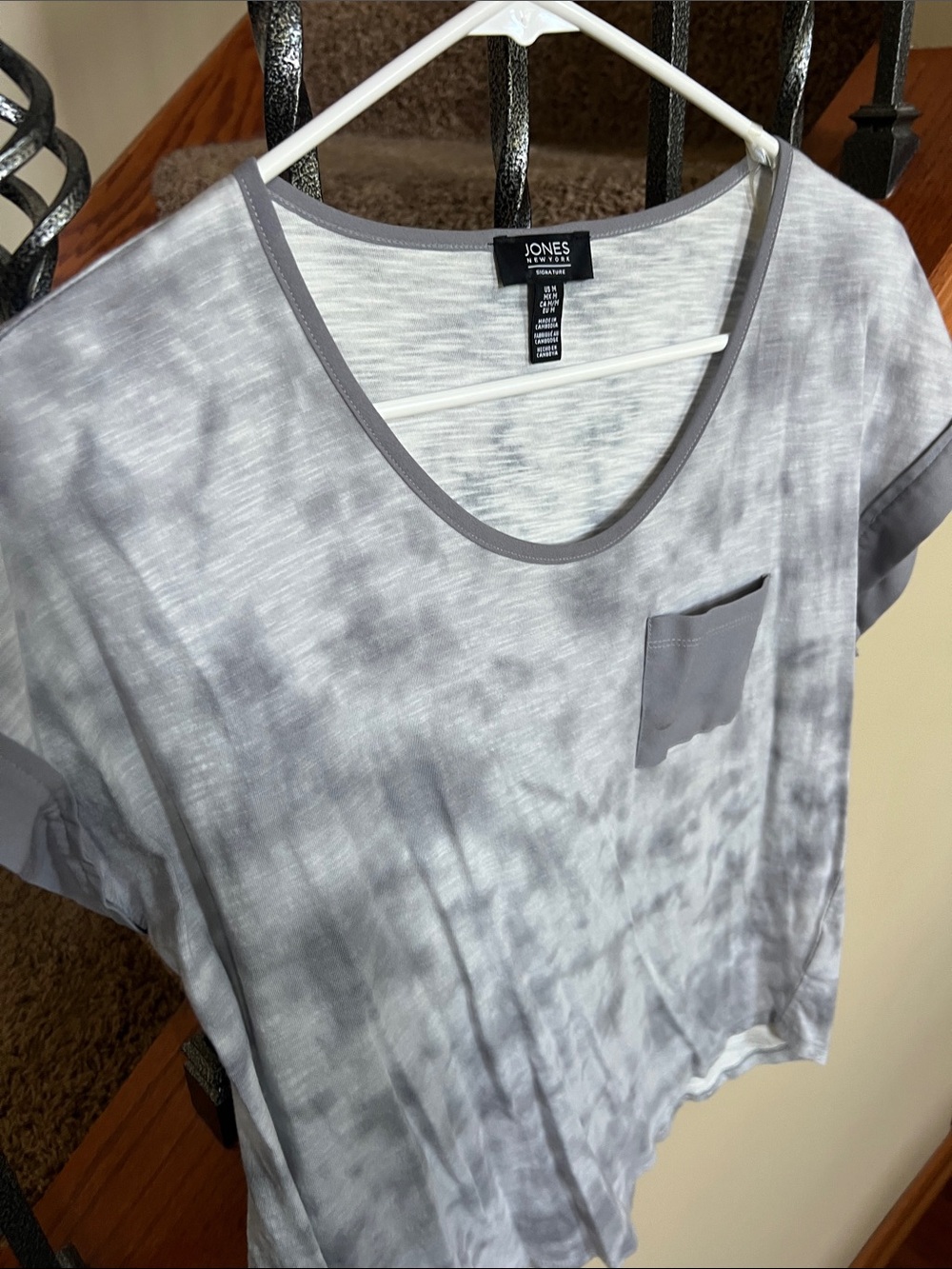 Jones New York Gray Tie-Dye Short Sleeve Pocket Tee - Picture 6 of 7